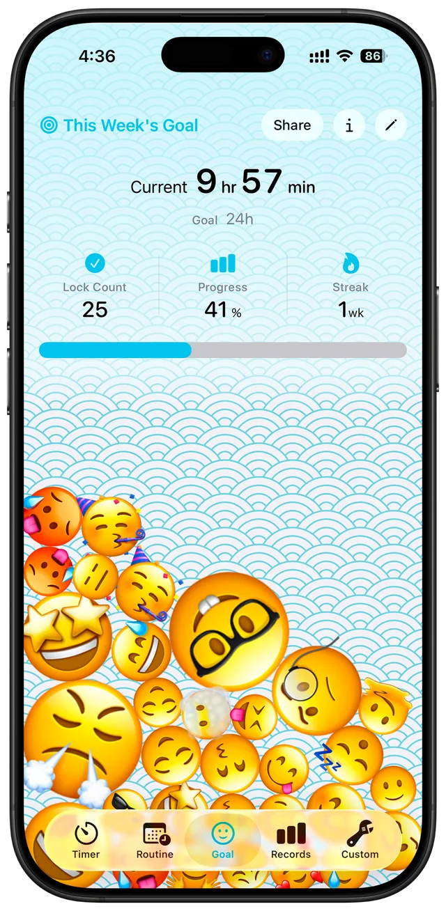 SeeLock goal screen with a wallpaper and theme color applied